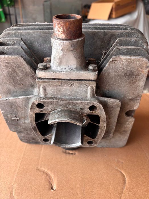 Cabeça do motor casal K276 e outras peças