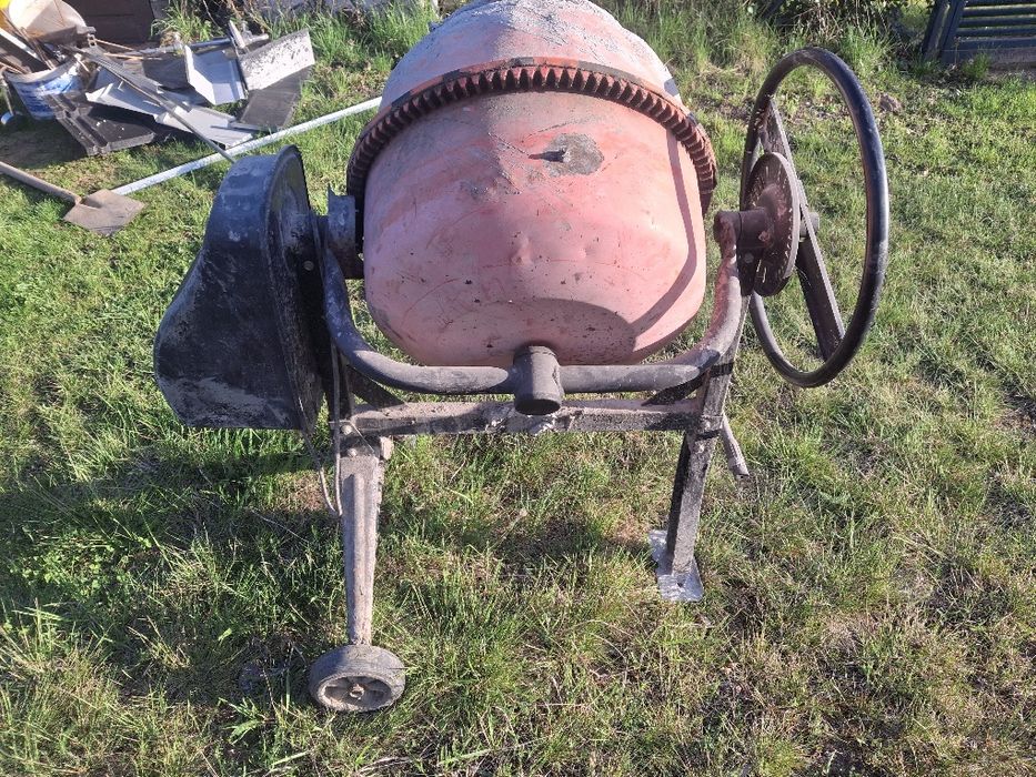 Betoniarka 220 v