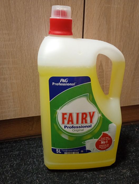 Płyn do naczyń Fairy 5l i Persil żel