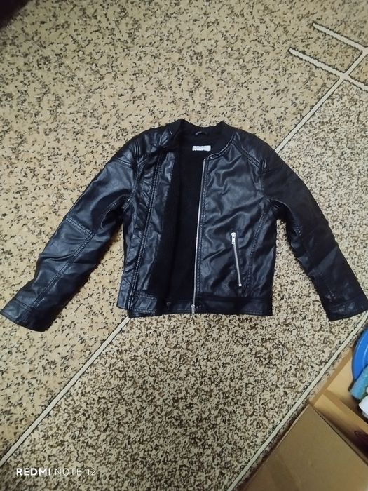 Куртка для хлопця 9-10 років 140розмір