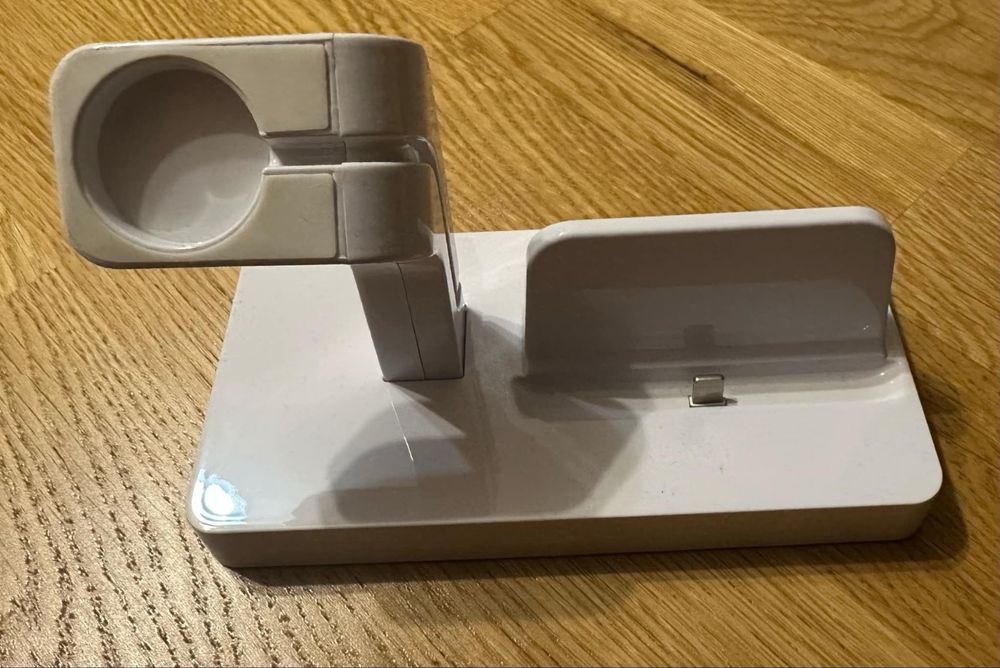 Док станция USB lighting iPhone watch