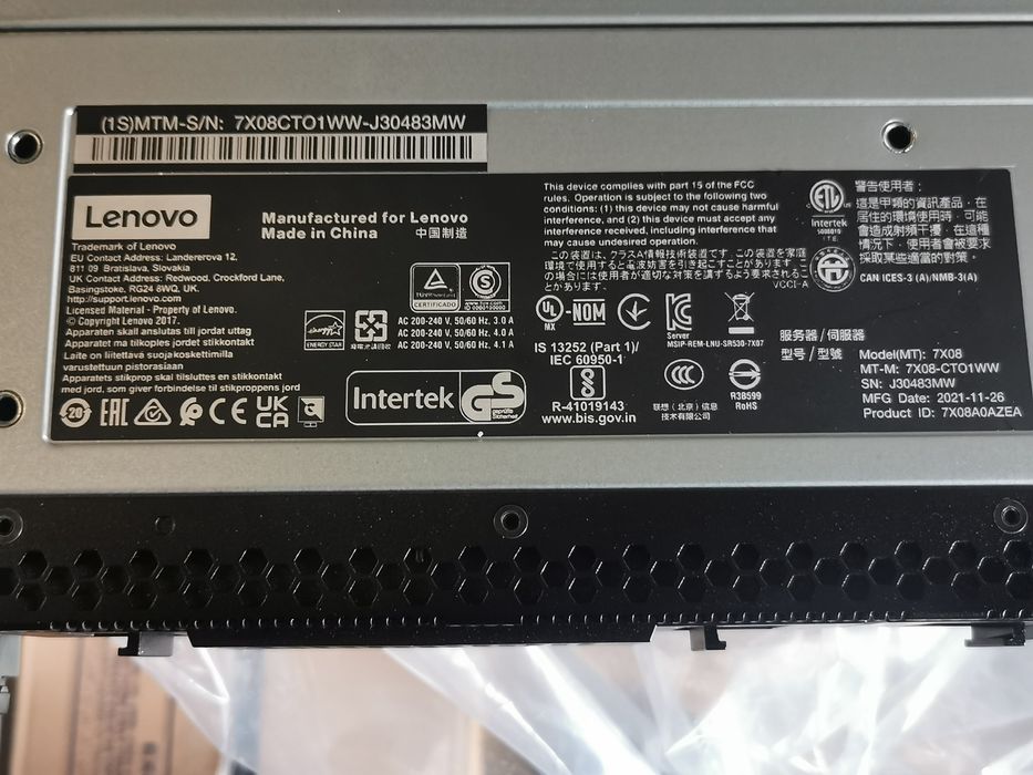 serwer Lenovo SR590