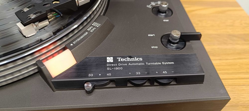 Вініловий програвач Technics SL-1900 ( Рв.)