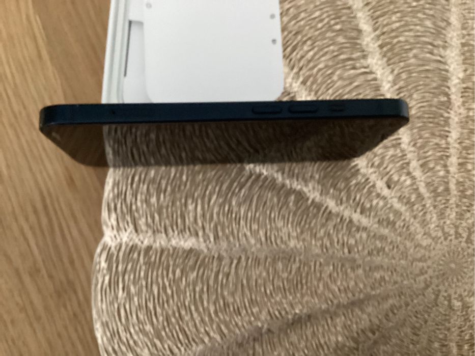 Sprzedam iphone 13 128 GB