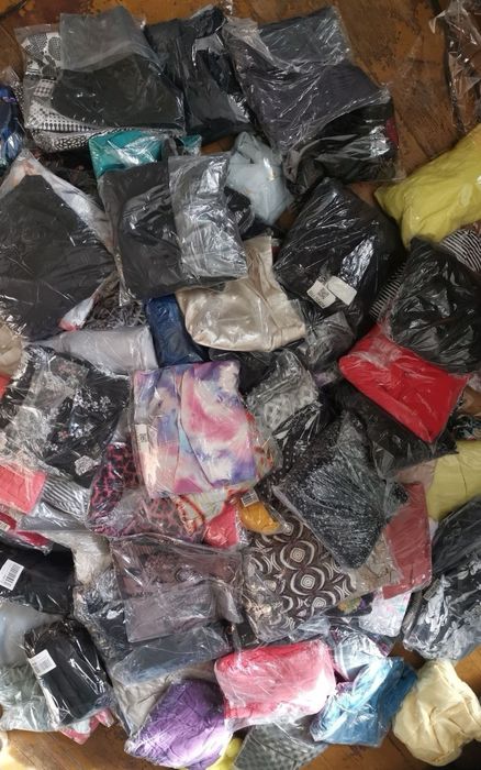 Odzież z Anglii Cream najlepsza jakość 10kg