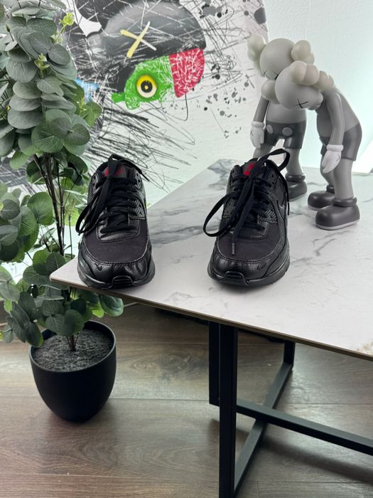 Кросівки Nike Air Max 90 38 розмір Е14135