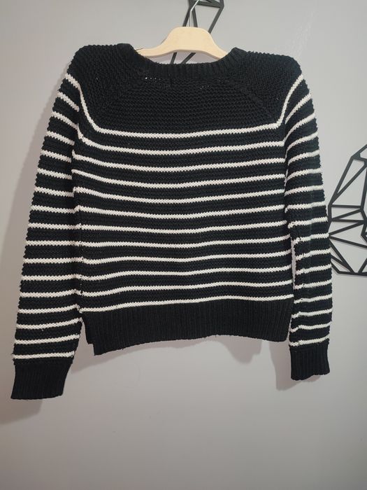 Krótki pasiasty sweterek sweter w paski Reserved S