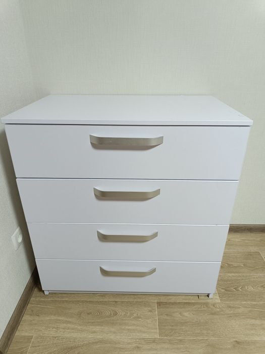 Продам комод на 4 шухляди