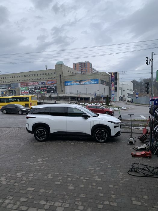 Продам Електромобиль  TOYOTA BZ3X