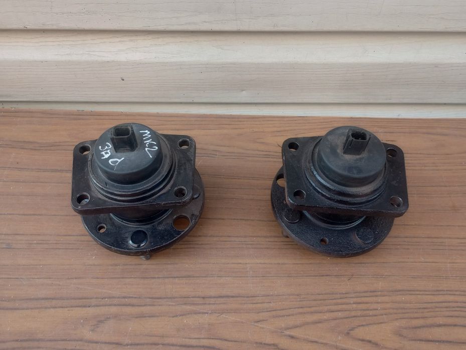 Ступиця задня Ford Mondeo MK1-2/Focus 1-2/Transit mk2