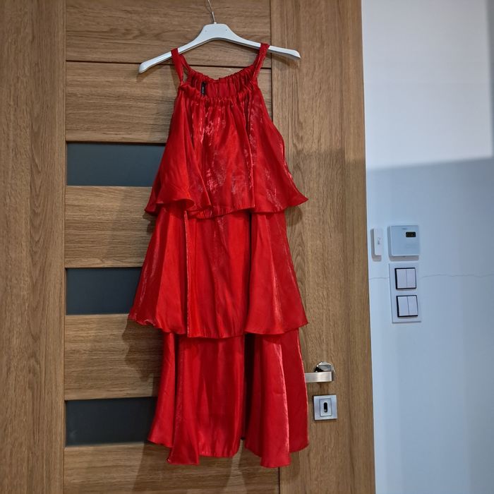 Czerwona sukienka