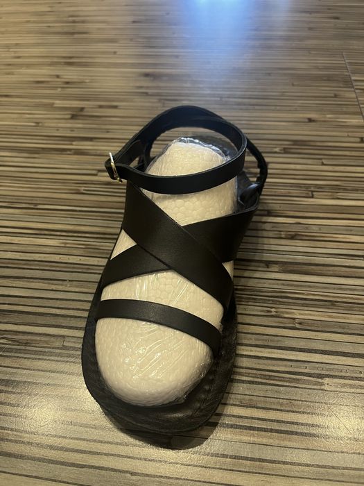 Zara босоніжки 35 р