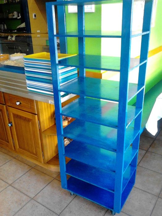 Chapa Grelha e 2 carros para tabuleiros.