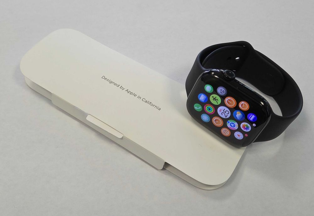 Apple Watch 11 46mm ONYKS stan bdb kondycja baterii 100%