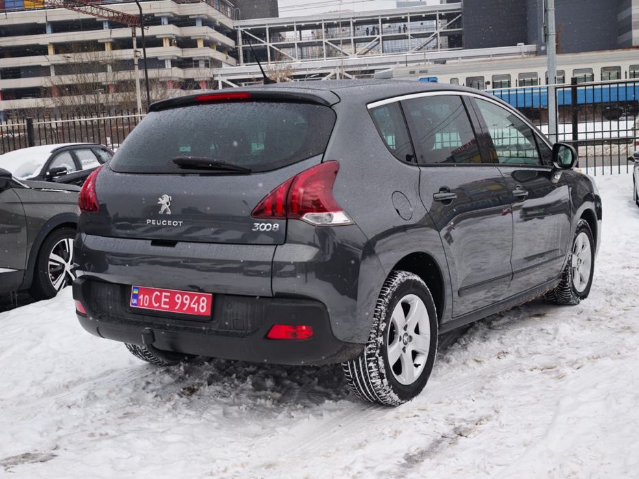 Peugeot 3008 (facelift) 2015 р. 1,6 HDi дизель, автомат