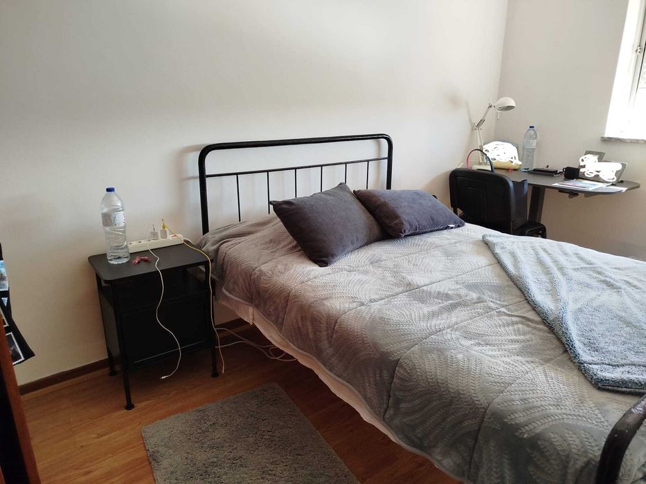 4 Quartos em Apartamento de Estudantes São Martinho do Bispo