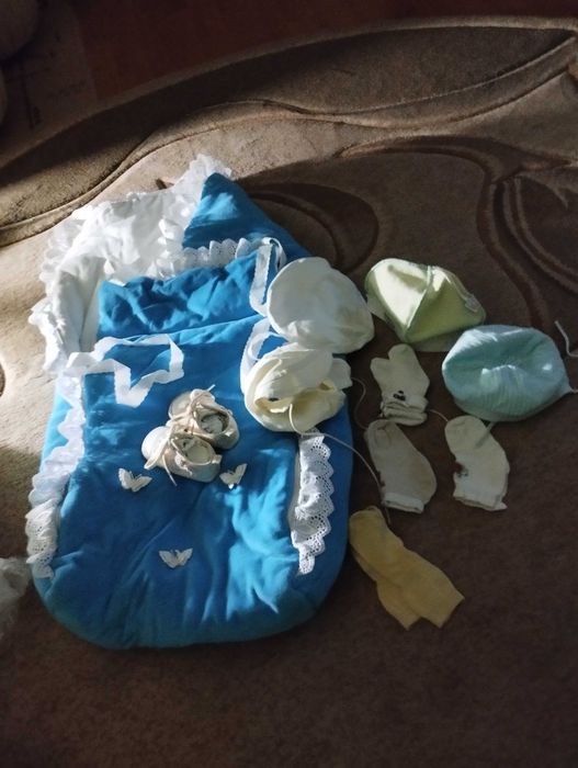 Дитячий одяг для новонароджених