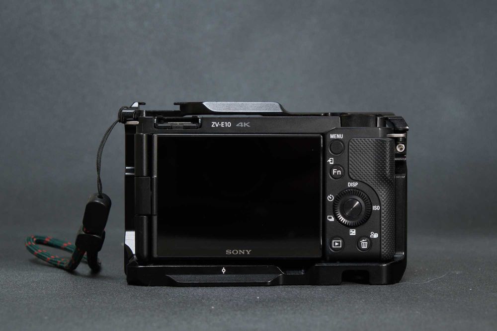 Sony ZV-E10 + kit 16-50mm OSS II