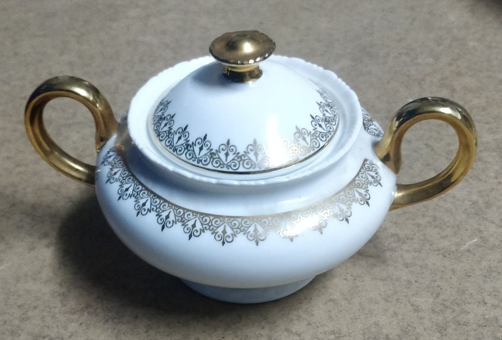 Vista Alegre Tea Service430582806925824003