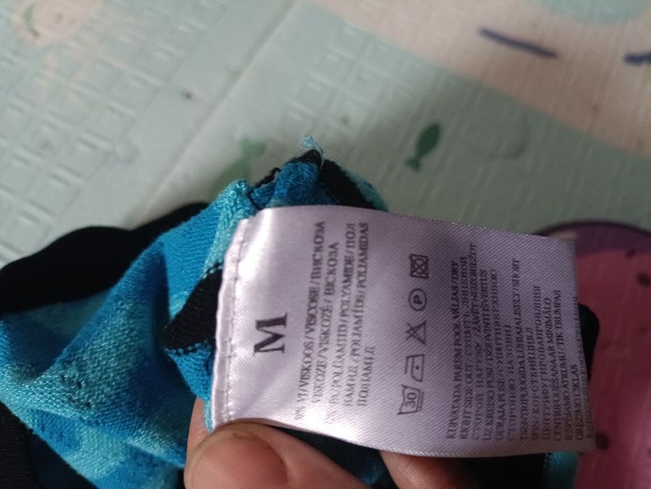 Жіноча сукня розмір М