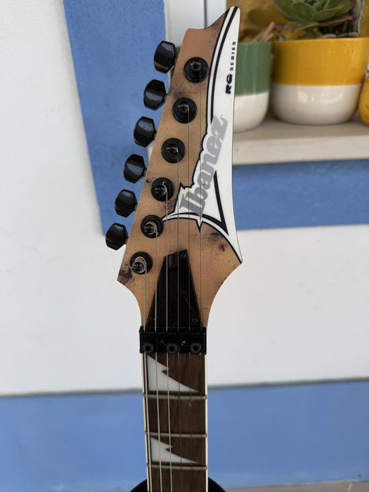 Troco Ibanez RG350DX personalizada por violão acústico
