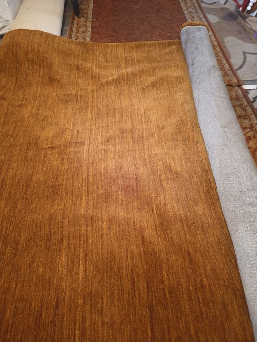 Dywan gruby,na działkę.