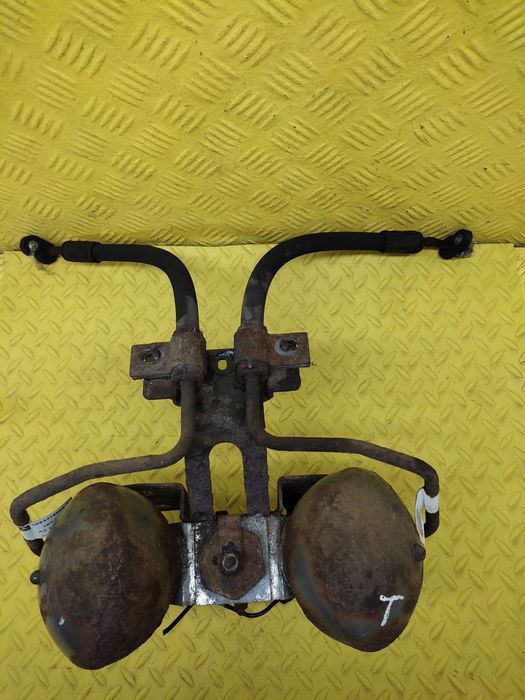 citroen c5 iii 1.6 thp siłownik gruszka hydrauliczna 9684423680