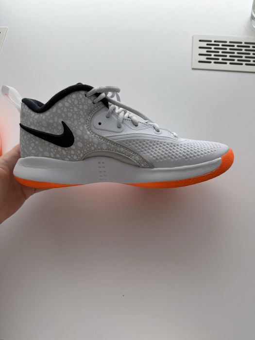 Кросівки Nike Hyperset 2 відмінної якості, не підійшли за розміром