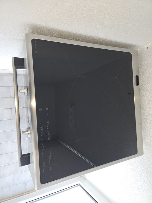 Fogão AEG CIB6646ABM (73 L - Elétrico de Indução - Inox)