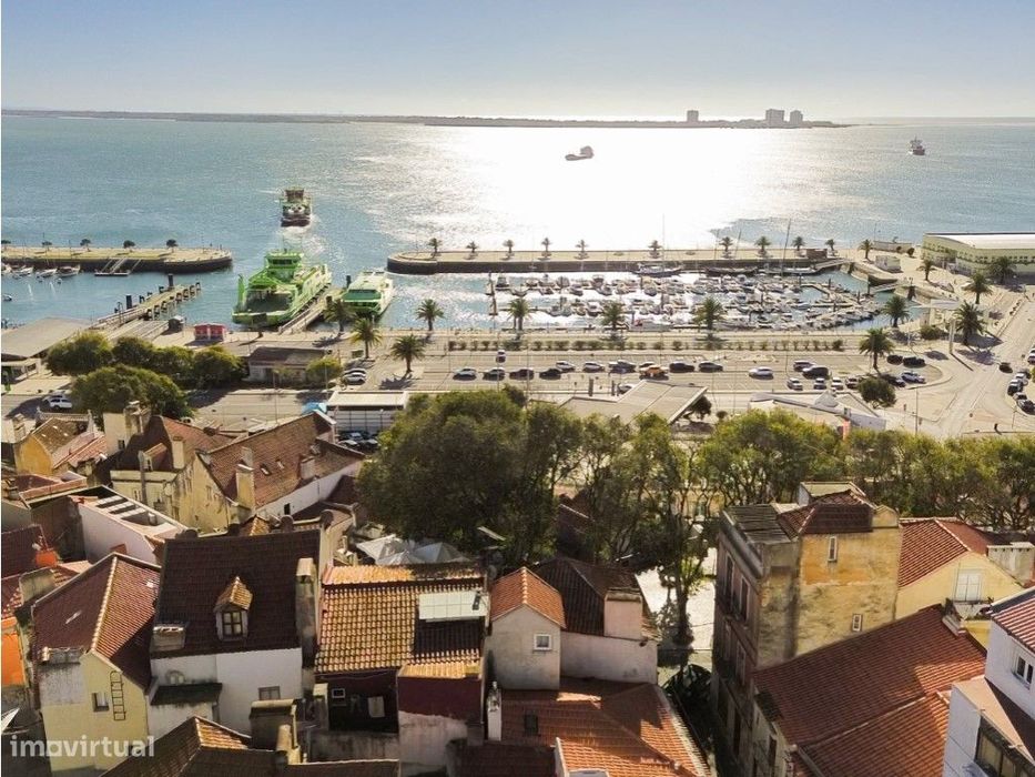 Prédio Para Reabilitação No Centro Histórico De Setúbal | Op