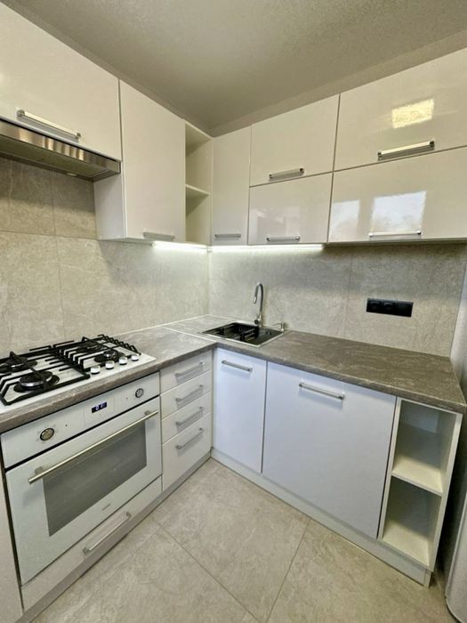 2к квартира Центр | новий ремонт | меблі та техніка | 3 поверх