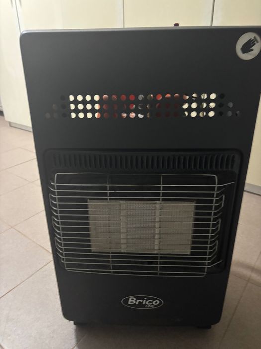 Aquecedor a gás inclui botija de gás