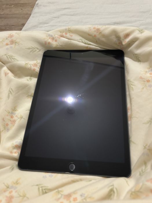 iPad 9 покоління (2022) + Apple Pencil (1 покоління)