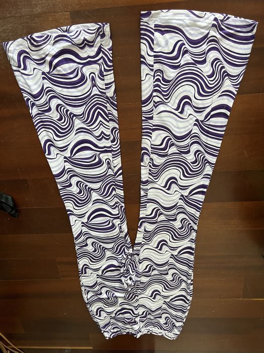 Calça super gira Shein nunca usada