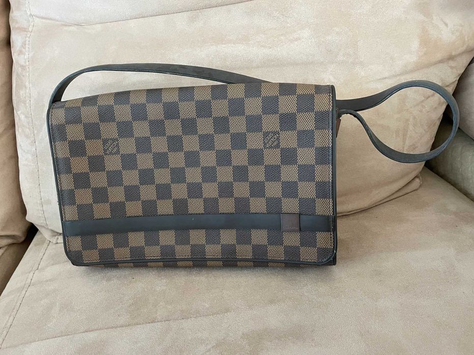 Mala LOUIS VUITTON – modelo Tribeca