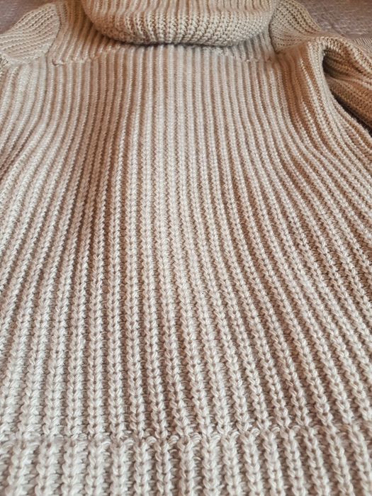 Długi sweter Zara Knit beżowy bodrysówka