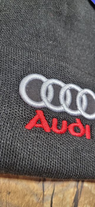 Czarna czapka zimowa dzianina unisex audi