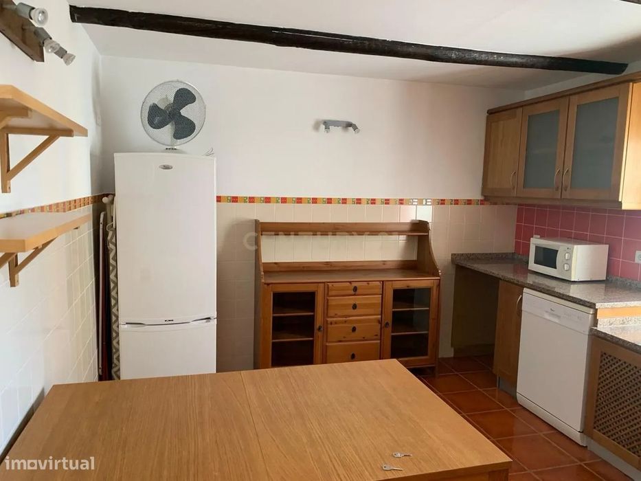 Moradia T2 Com Terraço Em Évora