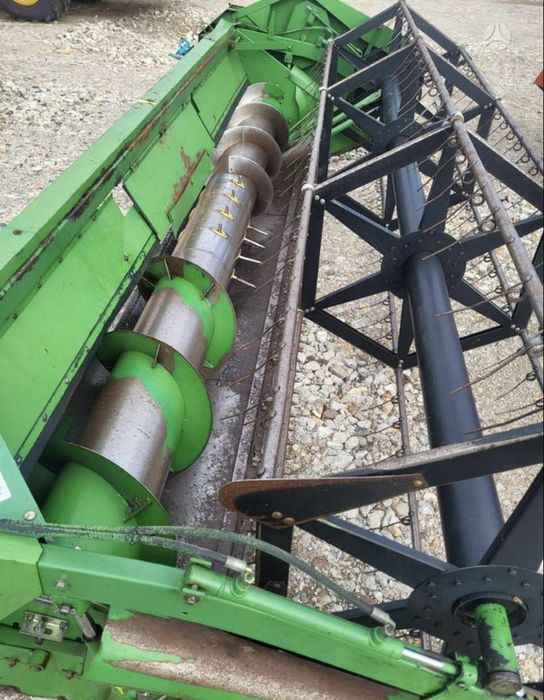 Зерно збиральний комбайн JOHN DEERE 1055 свіжо привезений