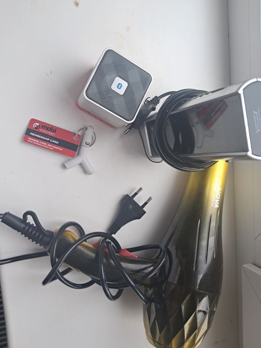 Фен блютуз колонка годинникпроектор перехідник для навушників павербан