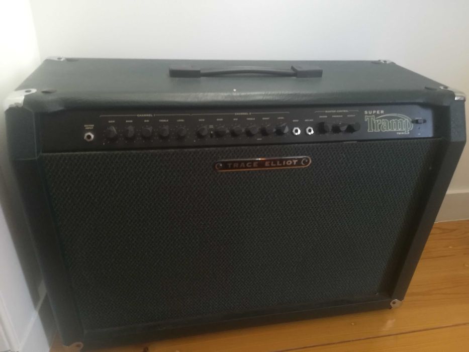 Amplificador de guitarra Trace Elliot Super Tramp Twin