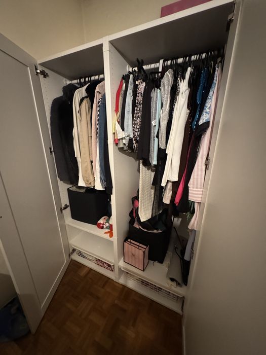 Armário + espelho + porta-fotografias 550€