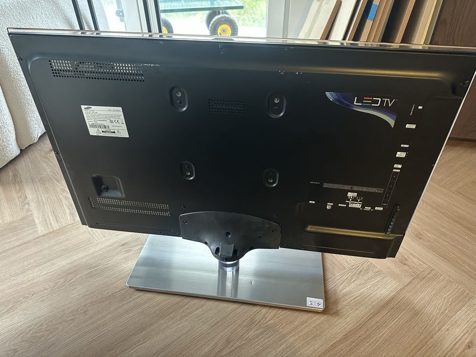 Telewizor LED SAMSUNG 37 cali całkowicie SPRAWNY