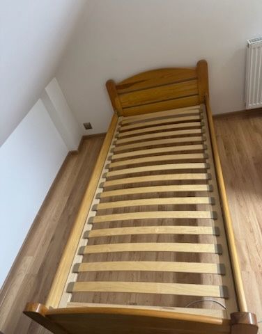 Łóżko drewniane sosnowe 90x200 + stelaż | stan bardzo dobry