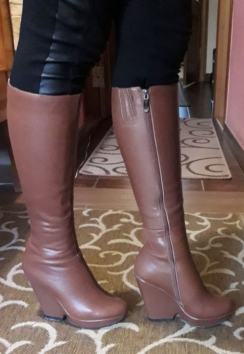 Шкіряні демисезонні сапоги