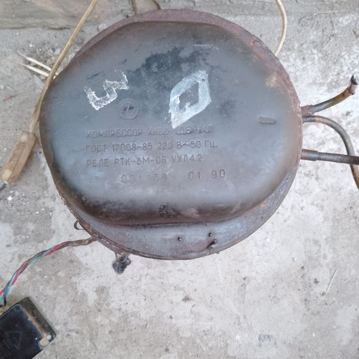 Продам компрессор на холодильник