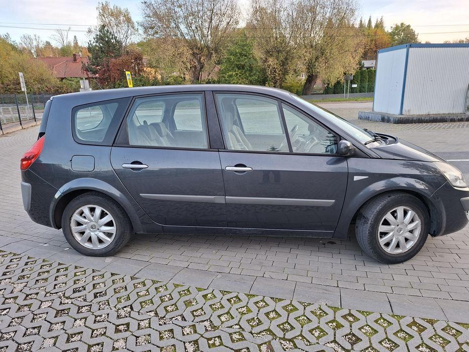 Renault Grand Scenic 2.0 dci