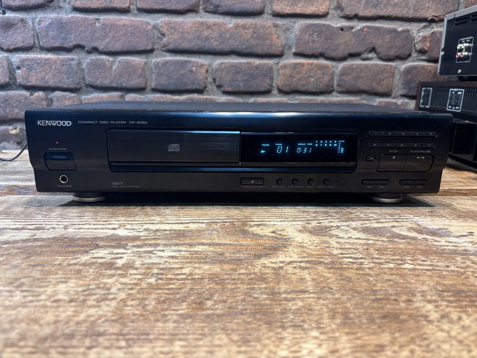 Odtwarzacz CD Kenwood DP 3050