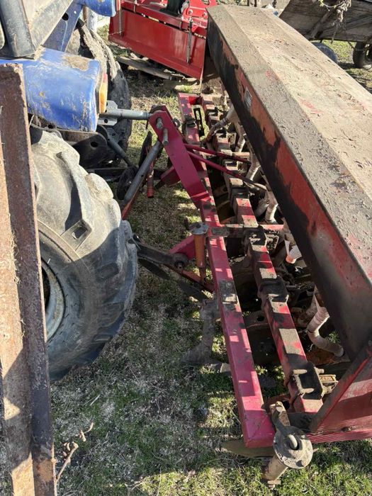 Сівалка зернова до трактора