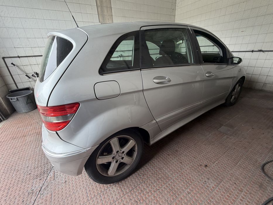 Mercedes B150 / Nacional